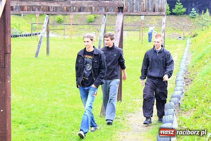 Zdjęcie w galerii na portalu naszraciborz.pl: Dziewczyny górą na zawodach strzeleckich! wiadomości z regionu