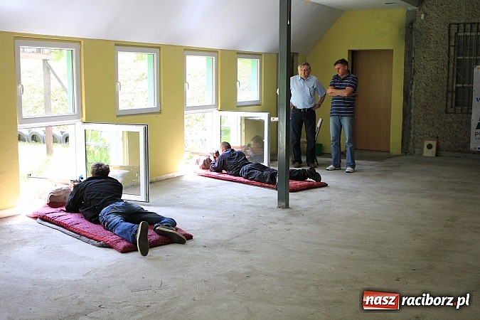 Zdjęcie w galerii na portalu naszraciborz.pl: Dziewczyny górą na zawodach strzeleckich! wiadomości z regionu