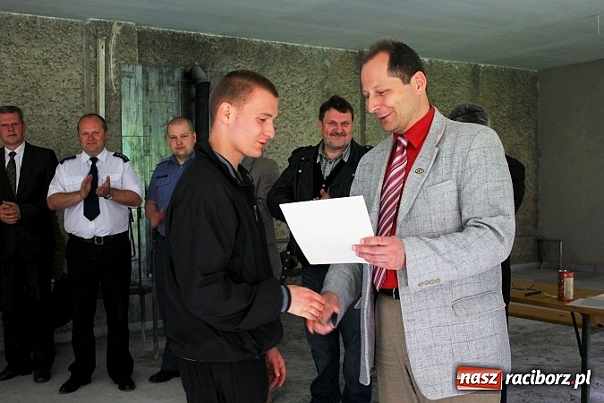 Zdjęcie w galerii na portalu naszraciborz.pl: Dziewczyny górą na zawodach strzeleckich! wiadomości z regionu