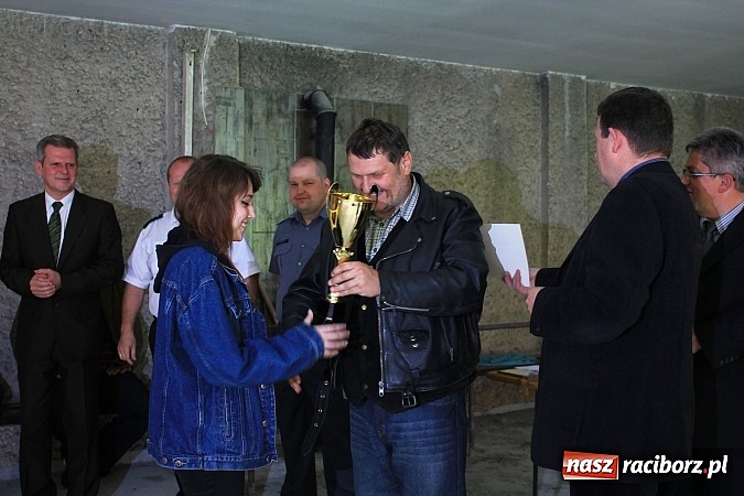 Zdjęcie w galerii na portalu naszraciborz.pl: Dziewczyny górą na zawodach strzeleckich! wiadomości z regionu