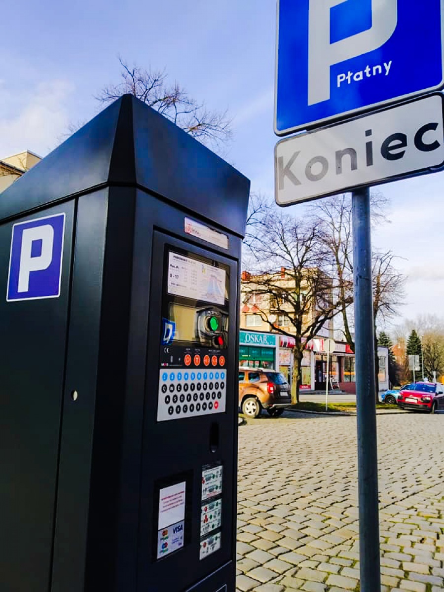 PK pozostaje operatorem strefy płatnego parkowania. Przewodniczący Rady Miasta za jej poszerzeniem