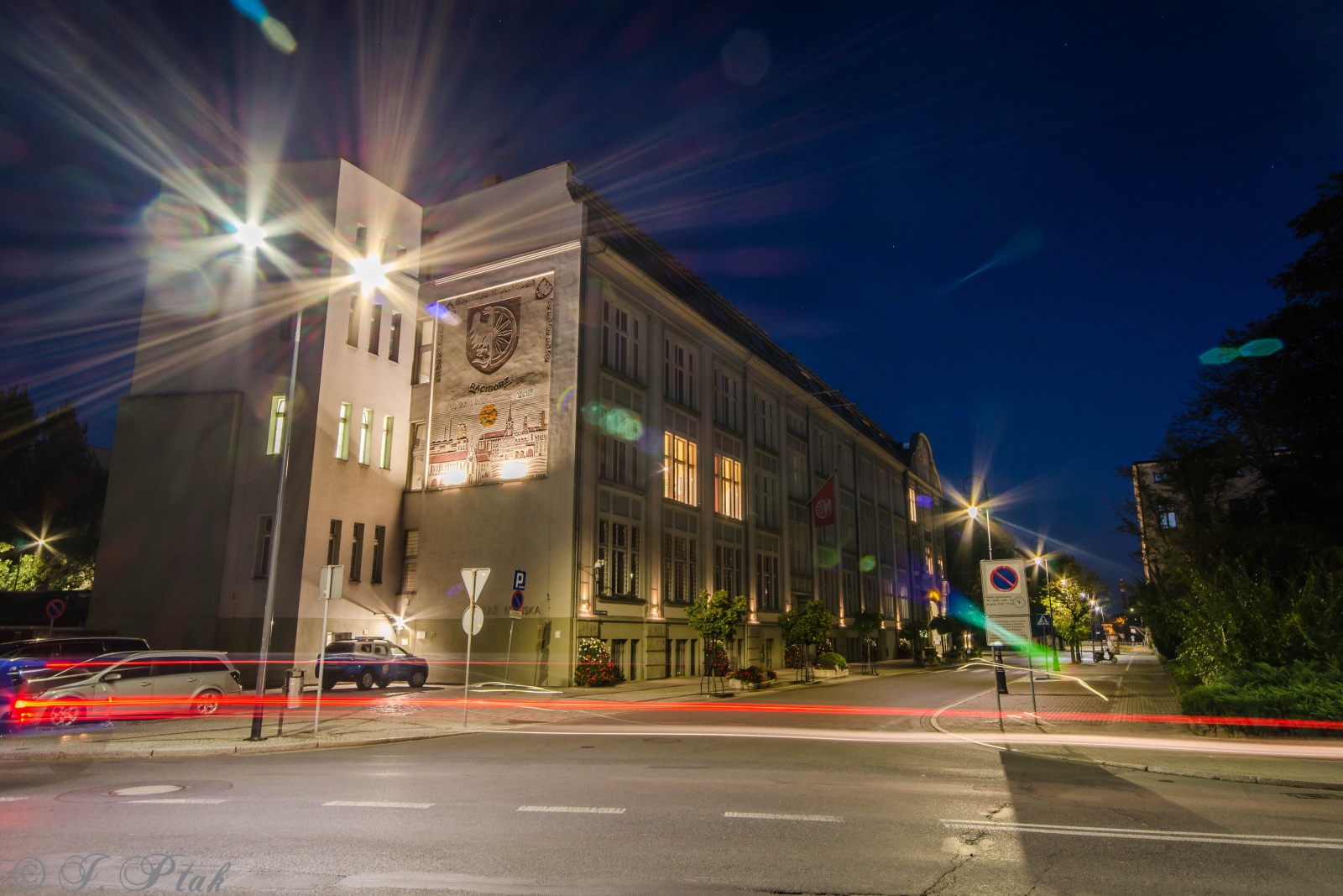 W Urzędzie Miasta podjęli decyzję: gasimy światło