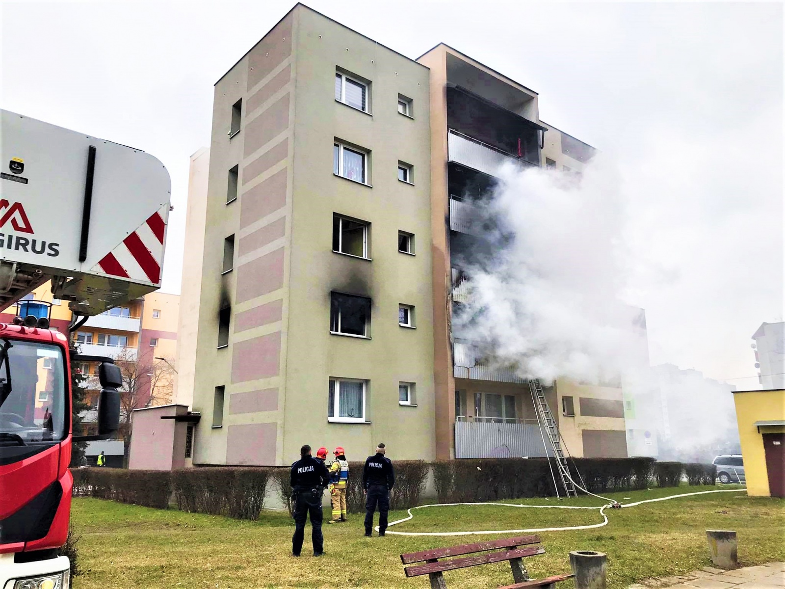 Fałszywa narracja wokół pożaru w Raciborzu. Sprawa sprzed lat wykorzystywana do dezinformacji przeciw Ukraińcom [WIDEO]