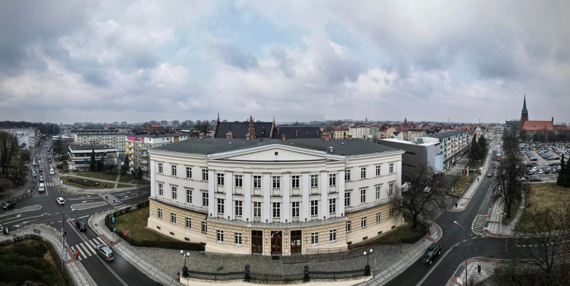 Raciborskiej Temidzie brakuje ławników. Trzeba przeprowadzić wybory uzupełniające na kadencję 2024–2027