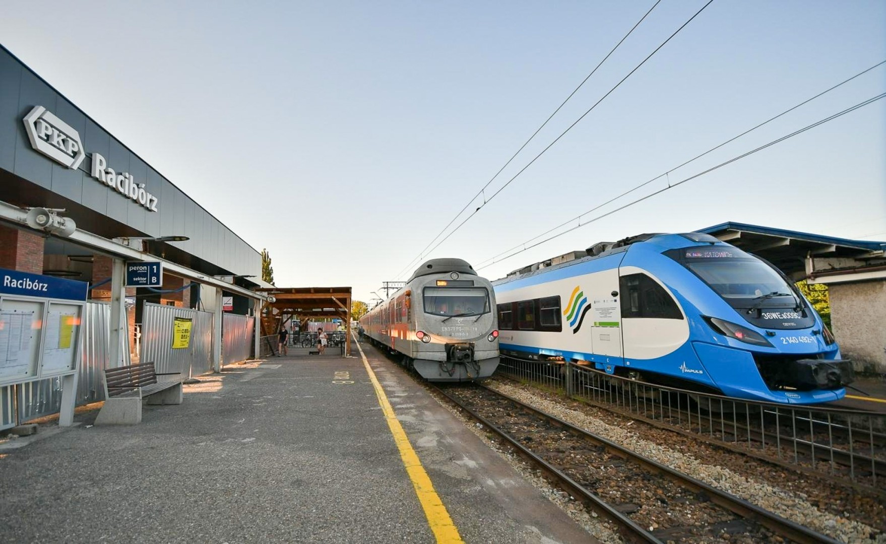 TVN24. W Raciborzu pociąg Intercity z pasażerami wjechał na zajęty tor
