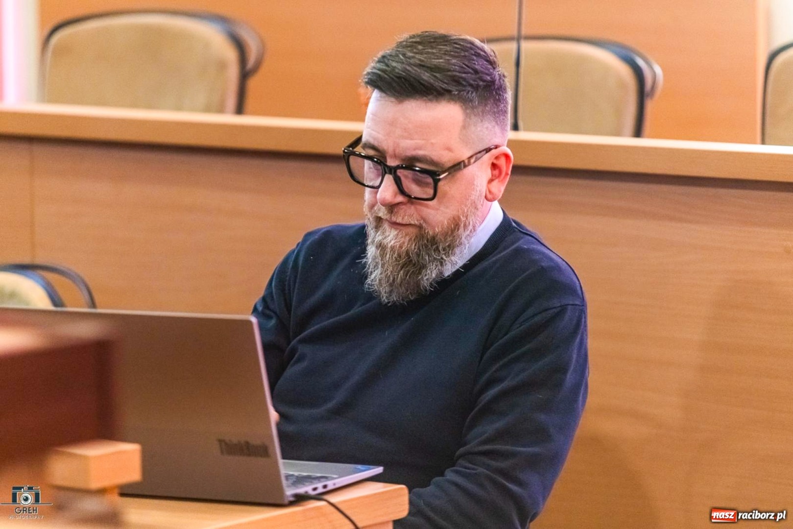 Boisko ze sztuczną nawierzchnią w Raciborzu. Miasto wskazuje na procedury planistyczne i trwające rozmowy dotyczące terenu