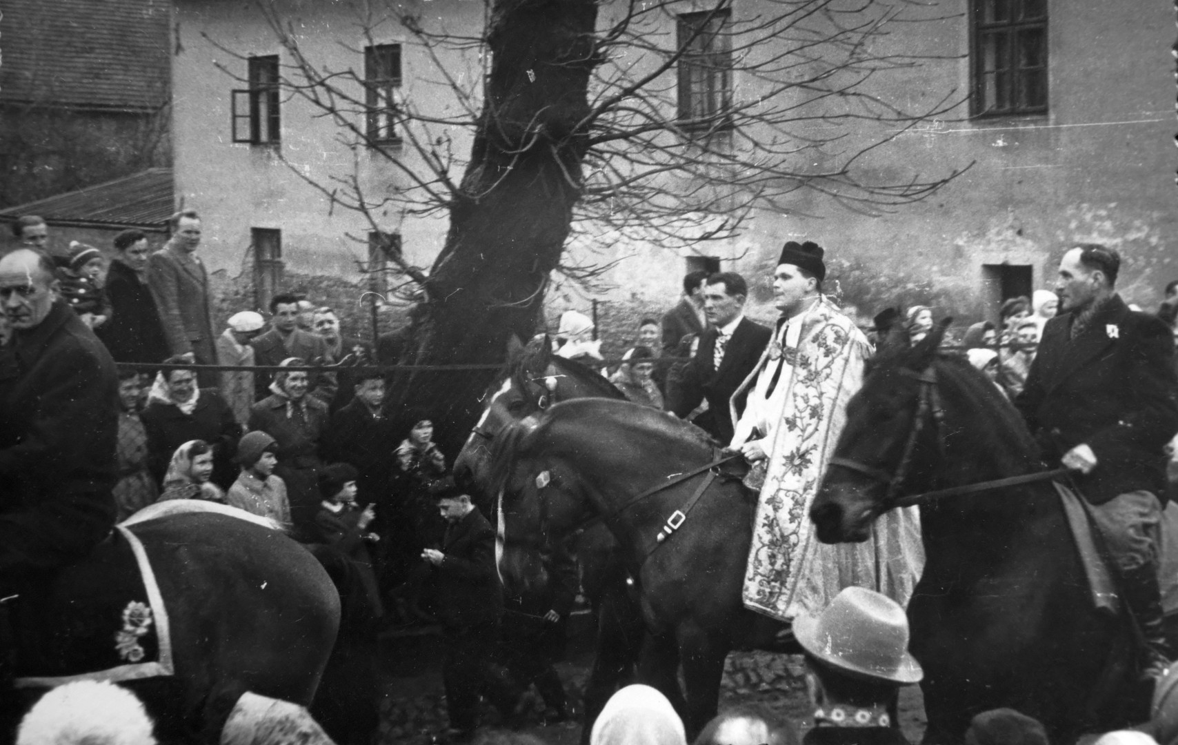 Za Bohem. Opis pietrowickiej procesji konnej Jan Vyhlidala