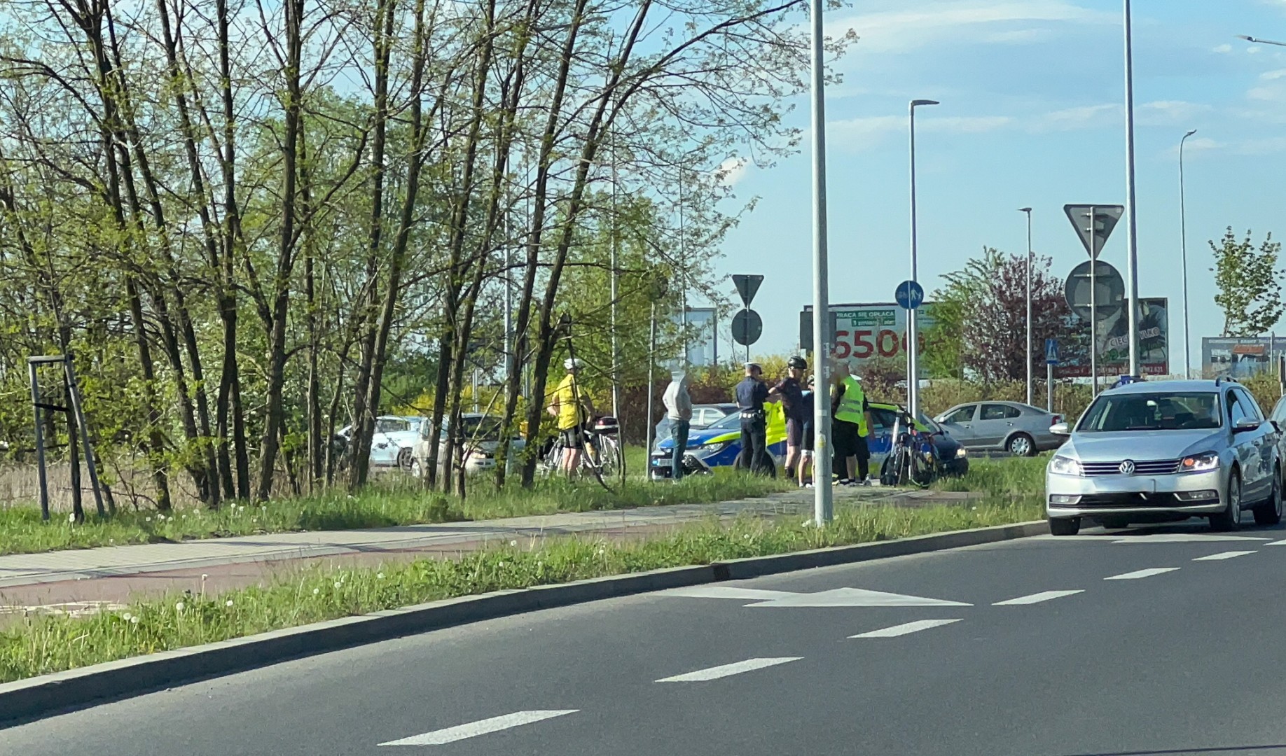 Zderzenie przy Auchan. Winny kierujący hulajnogą