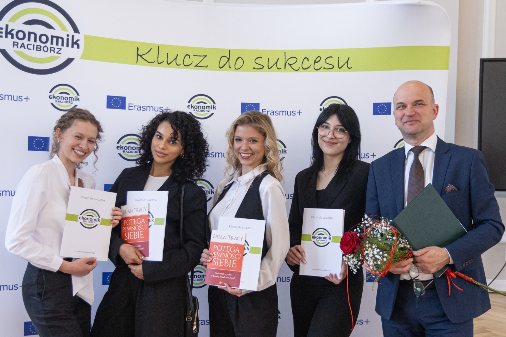 Pożegnanie rocznika 2020/2025 w Zespole Szkół Ekonomicznych