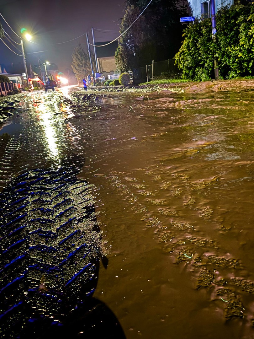 Błoto, pożar i osoba w potrzebie - raport 998 za minioną dobę