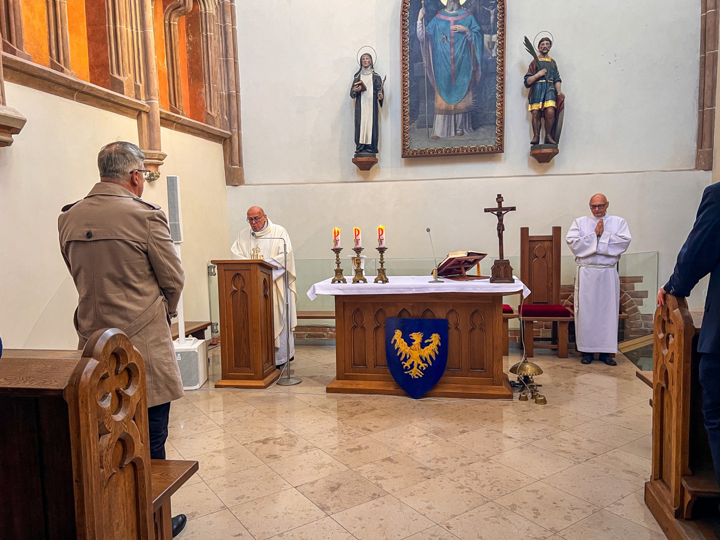 Comiesięczna msza w kaplicy zamkowej nawiązała do 1000-lecia koronacji Bolesława Chrobrego