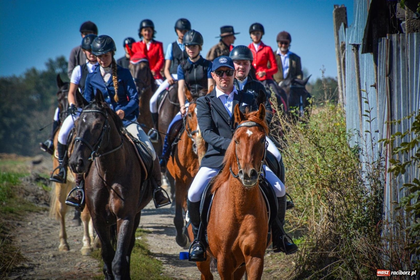 Hubertus z Podkową w Żerdzinach. Tradycja, konie i sportowe emocje
