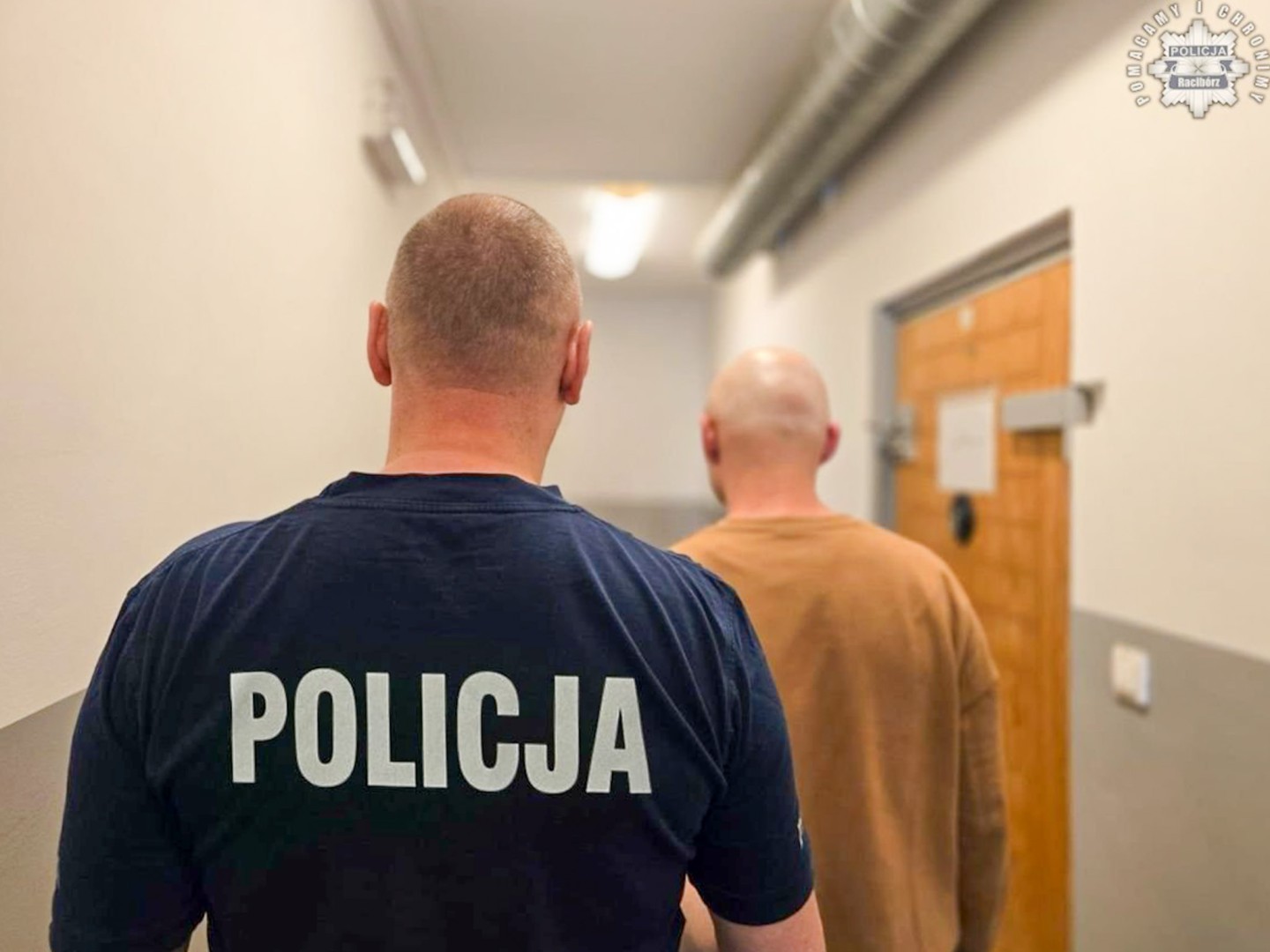 Złodziej z Czech w rękach policji. Chodził po Chałupkach i próbował otwierać bramy posesji