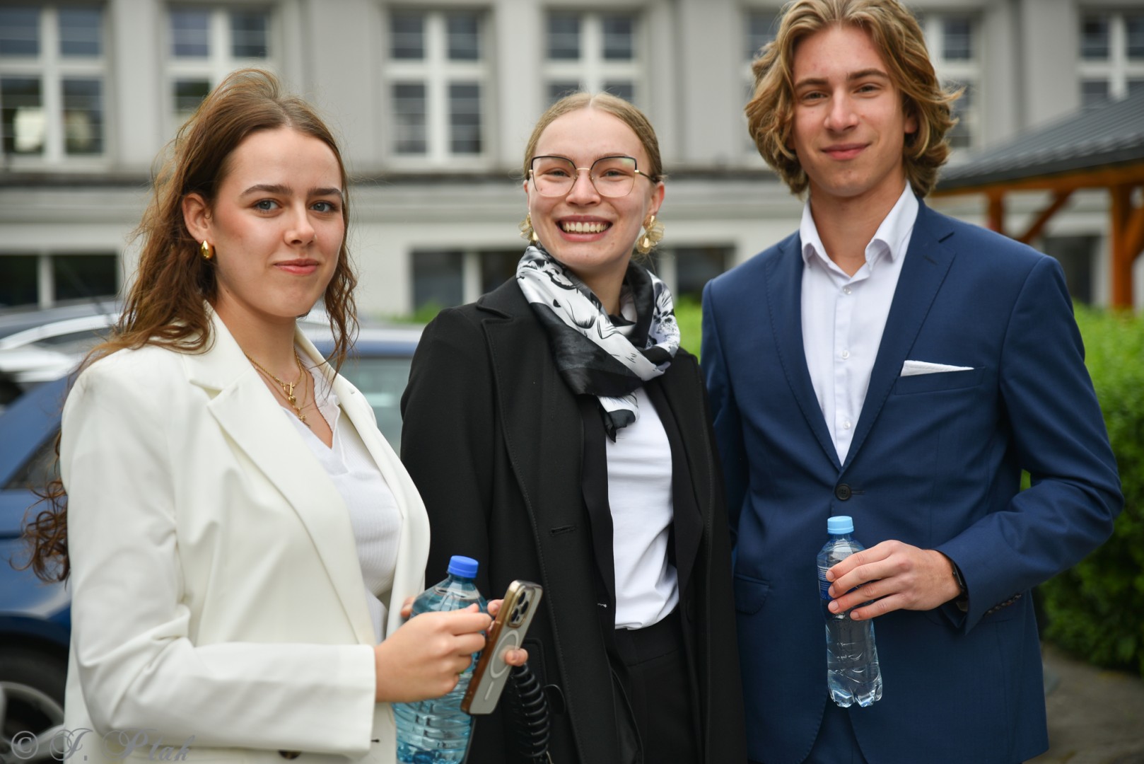 Maturzyści II LO z optymizmem przystąpili do matury