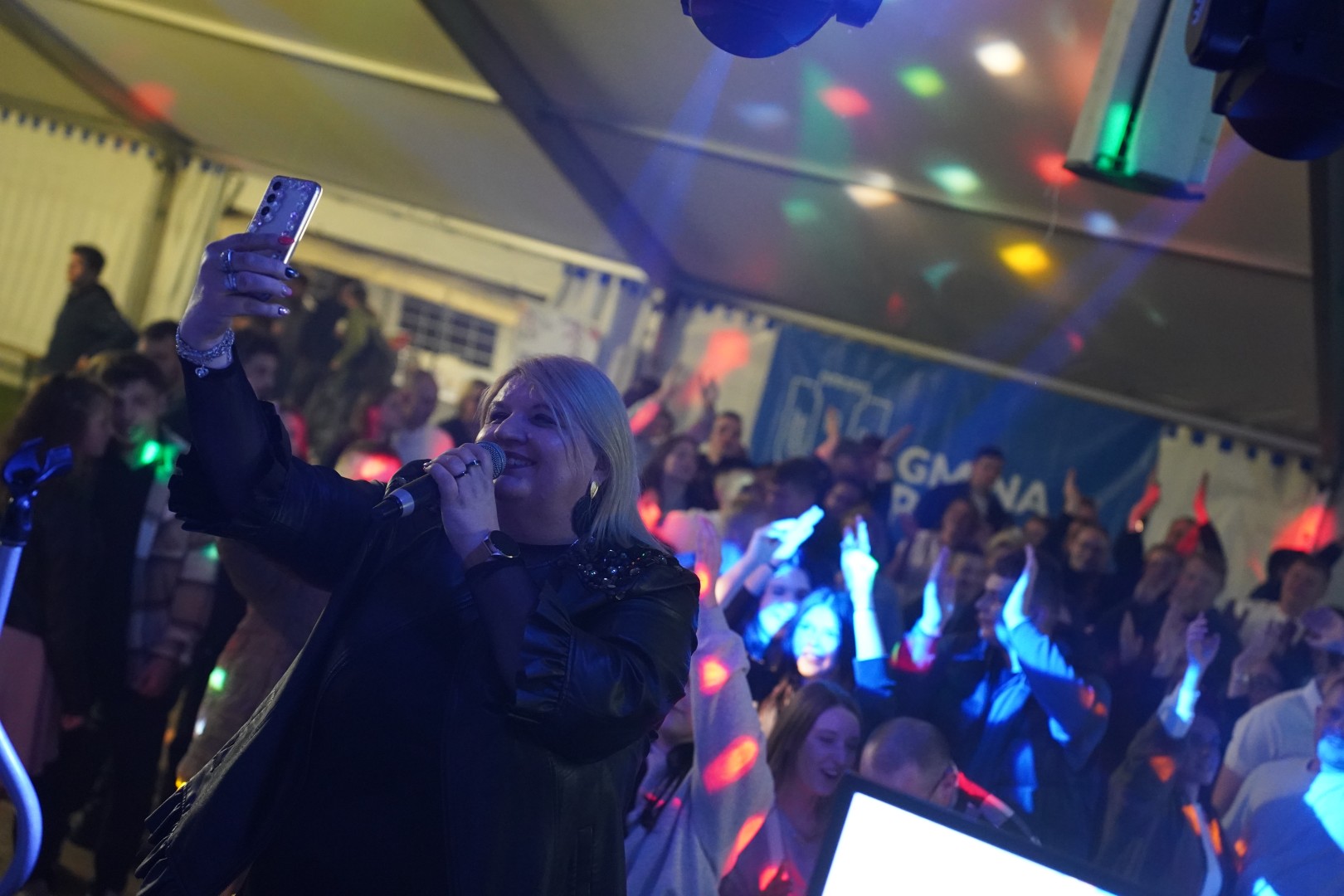 Zabawa taneczna z zespołem Bis zakończyła obchody 100-lecia OSP Gamów [FOTO]