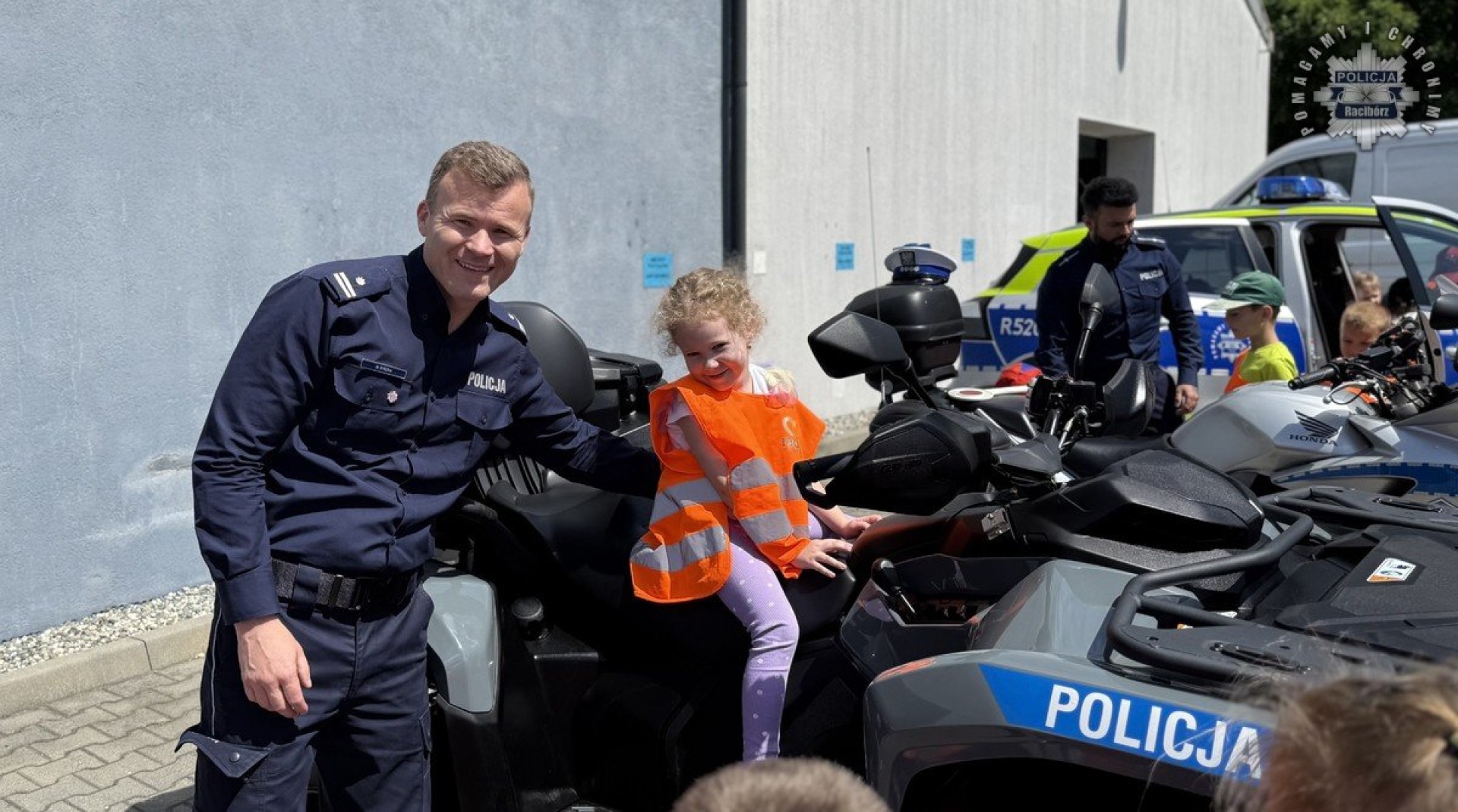 Przedszkolaki z Radlina z wizytą w Komendzie Policji w Raciborzu