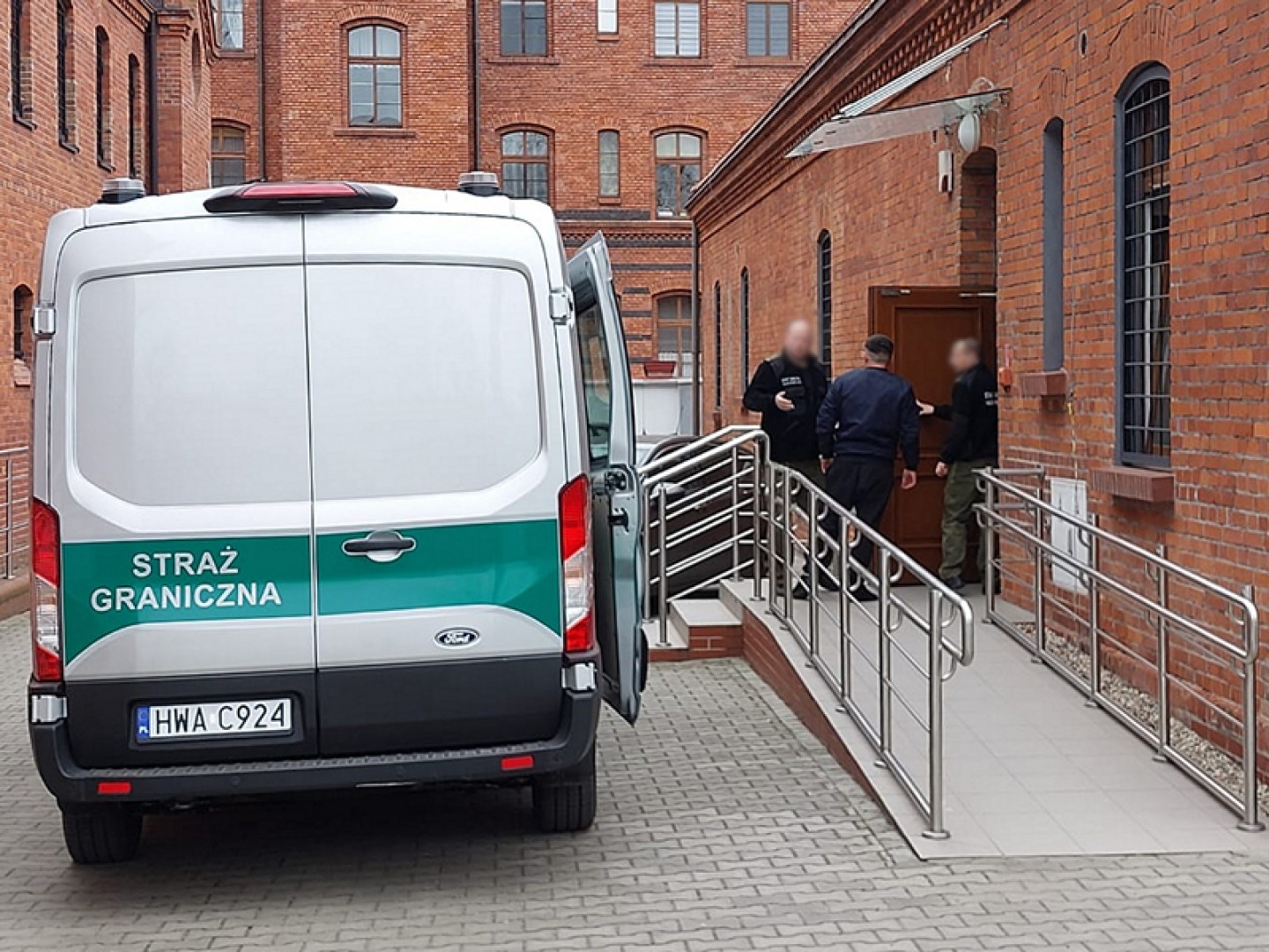 Przemytnik ludzi przekazany stronie niemieckiej. Zatrzymała go śląska SG z Raciborza