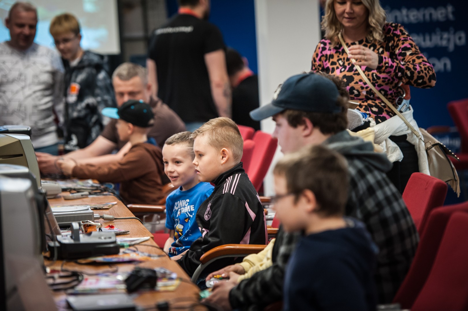 Gamingowe emocje na Zamku Piastowskim – trwa finałowy dzień festiwalu w Raciborzu