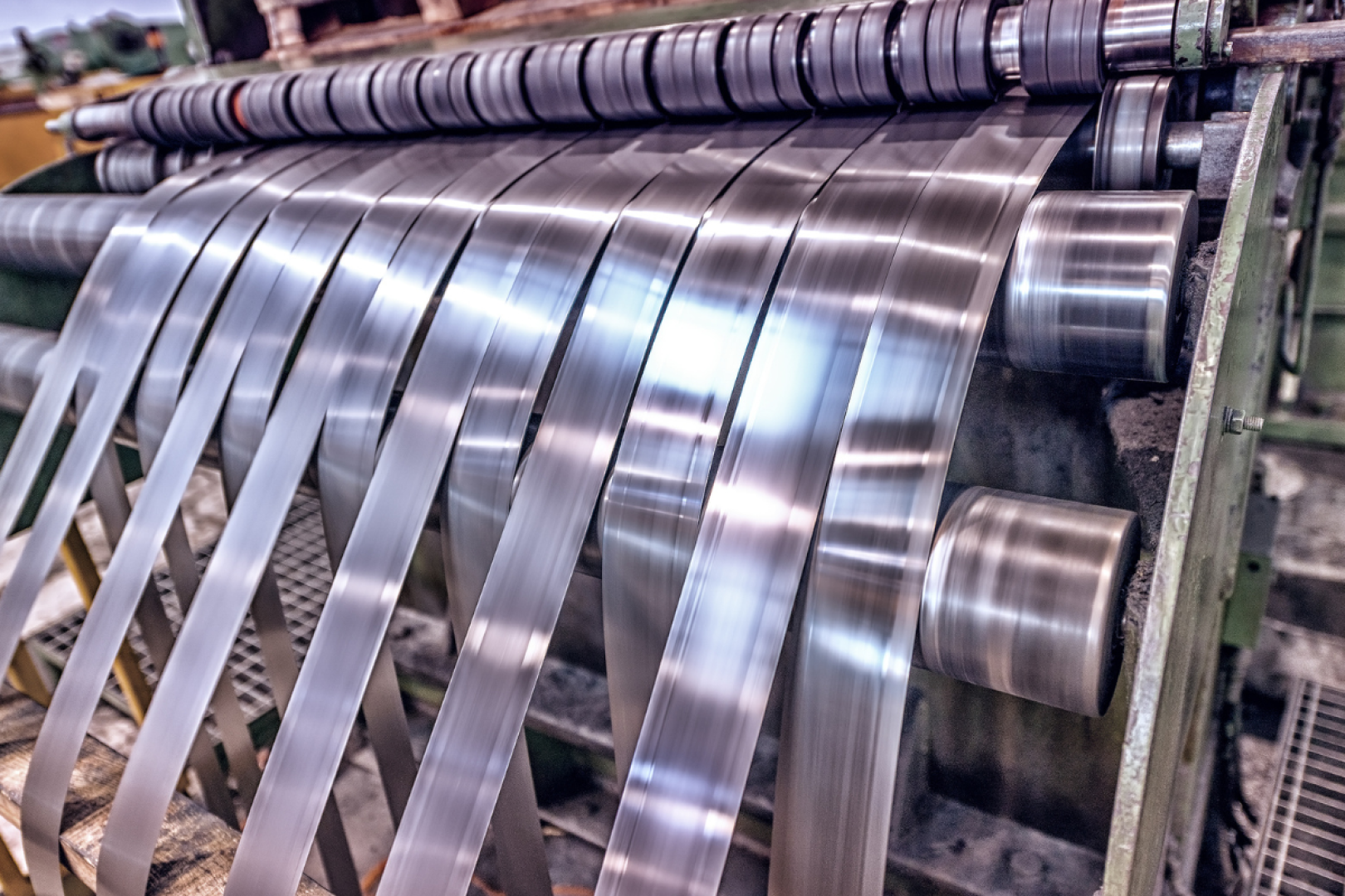 Nowoczesne technologie w cięciu stali: Jak firmy na Śląsku podnoszą standardy precyzji?