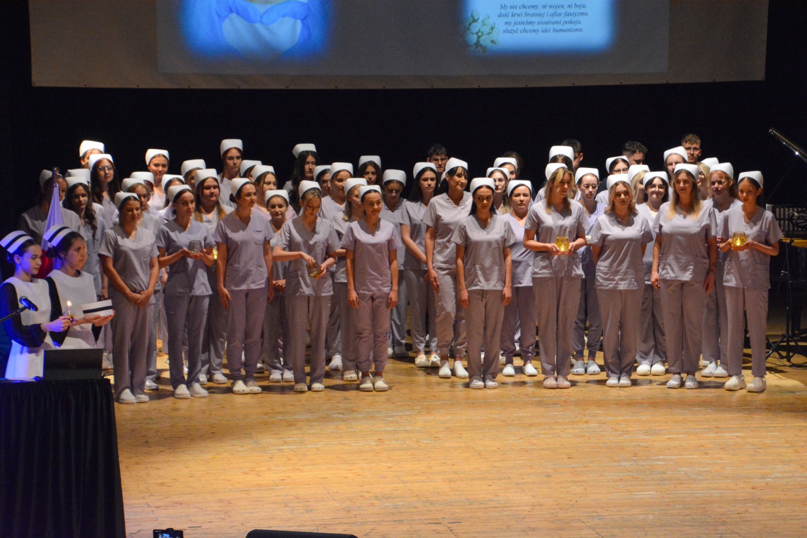 Uroczystość czepkowania w raciborskiej Akademii Nauk Stosowanych [FOTO i WIDEO]