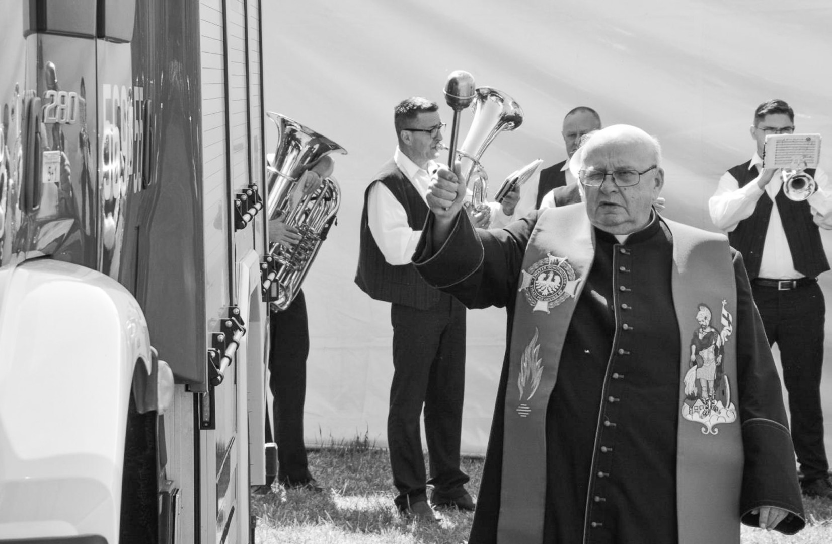 Tragiczny wypadek w Boguchwałowie. Zginął proboszcz z Cyprzanowa