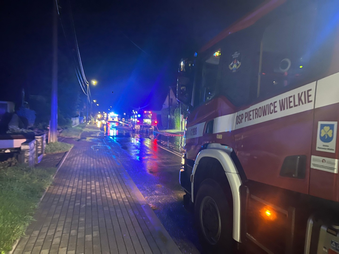 Noc pełna interwencji – strażacy walczyli ze skutkami ulewy w powiecie raciborskim