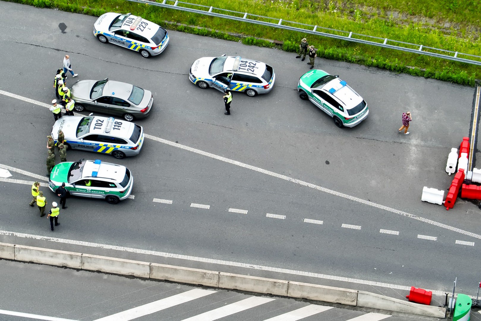Autostrada A1 – spektakularny pościg i dynamiczne zatrzymanie! [FOTO i WIDEO]