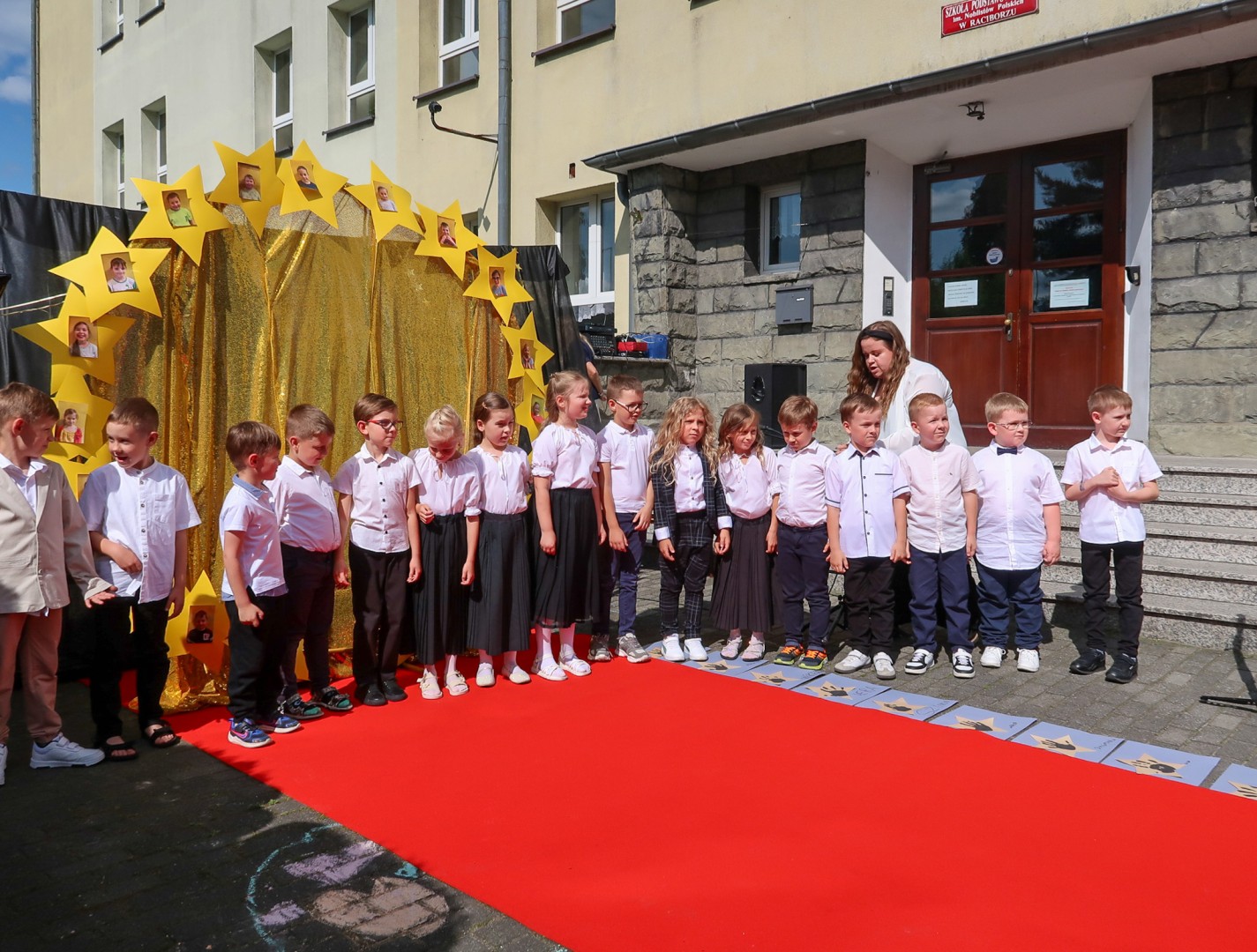 Prawie jak w Hollywood – czerwony dywan i aleja gwiazd na Płoni