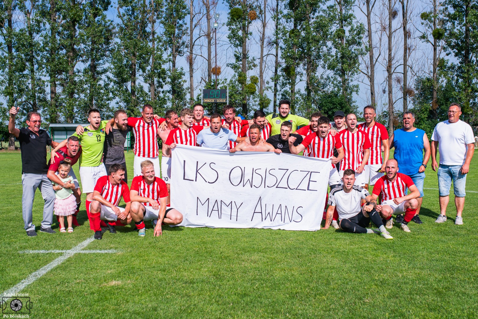 Derbowe emocje i powrót do A klasy: Owsiszcze górą w barażowym starciu z rezerwami Tworkowa [FOTO]