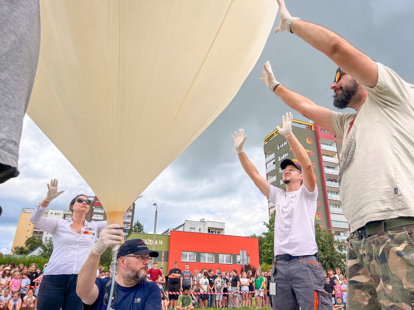 Polak w kosmosie, balon z Ostroga w stratosferze [FOTO i WIDEO]