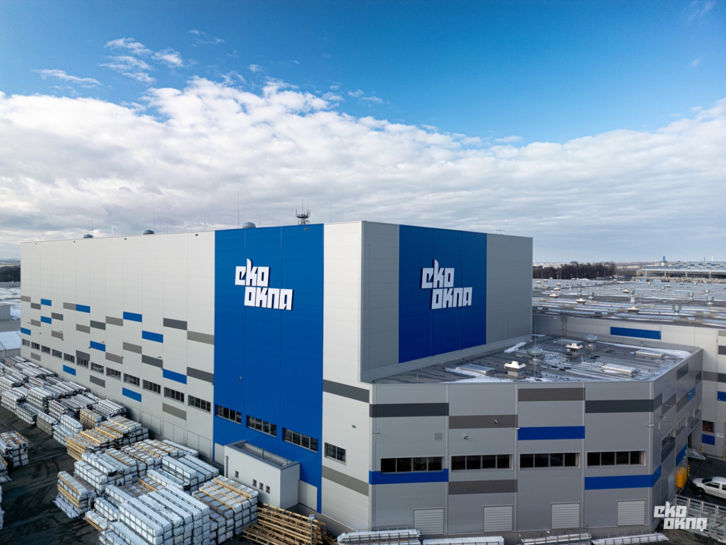 Związki ostrzegają: redukcje załogi w Eko-Oknach mogą sięgnąć 50 proc.