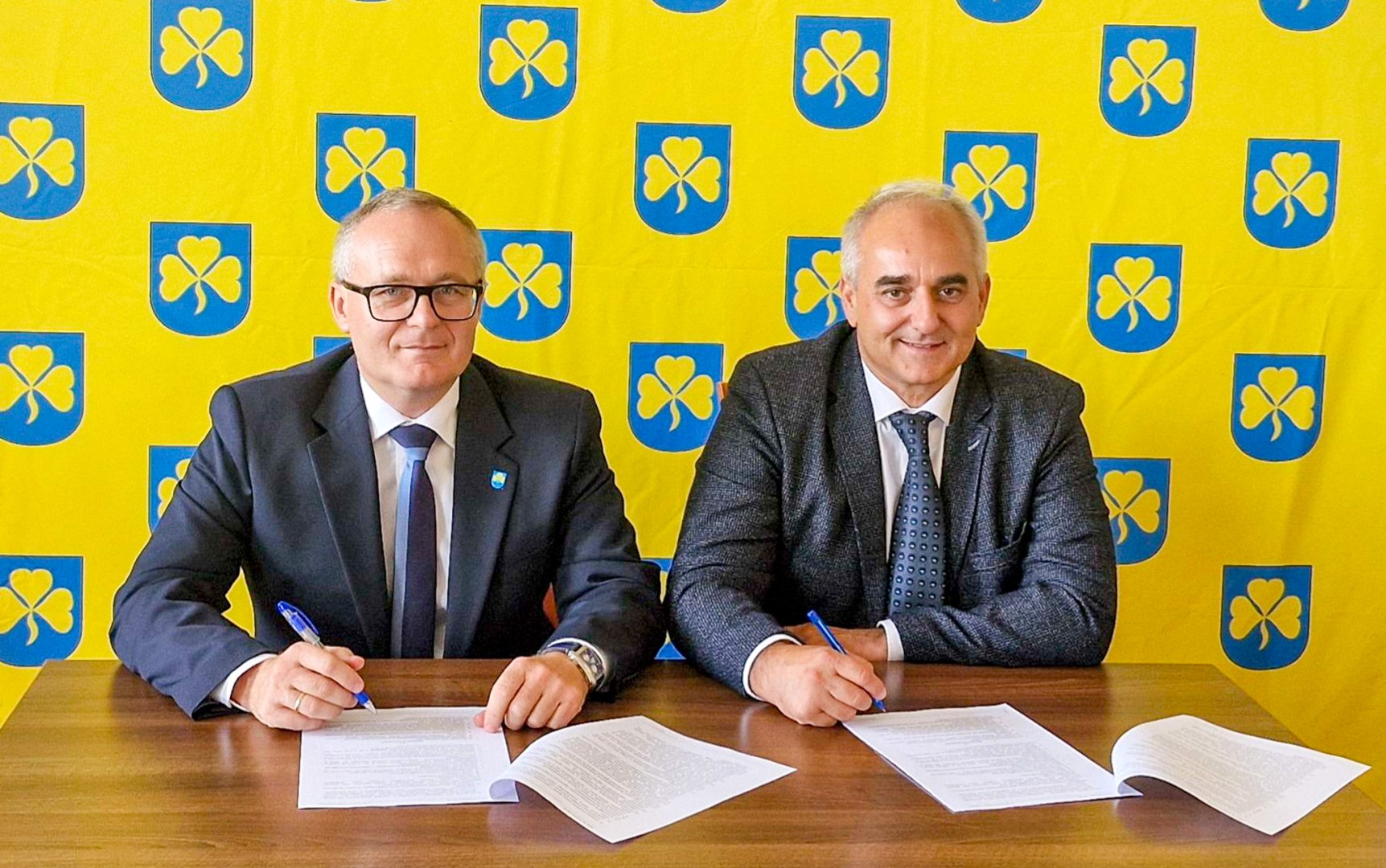 Żłobek w Pietrowicach Wielkich coraz bliżej. Podpisano umowę na budowę placówki