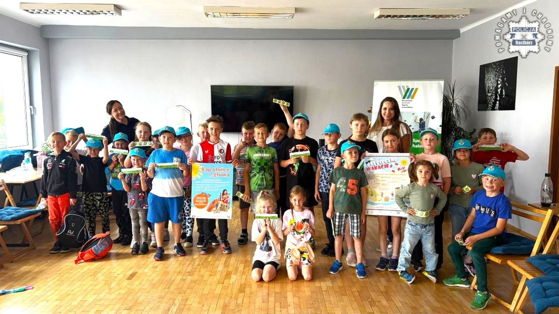 Bezpieczne wakacje z policją i sanepidem