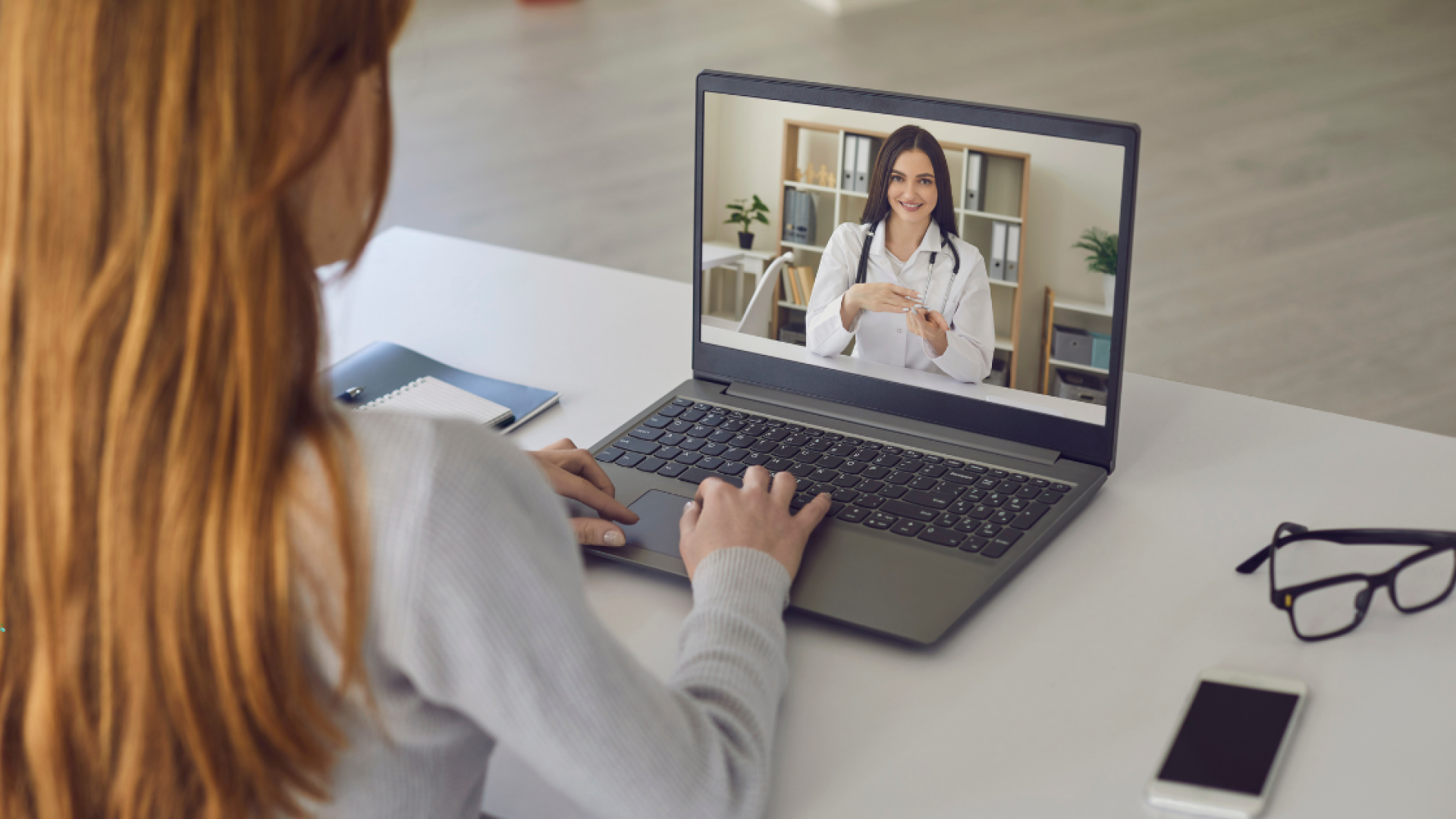 L4 online bez wychodzenia z domu? Sprawdź, jak to działa naprawdę