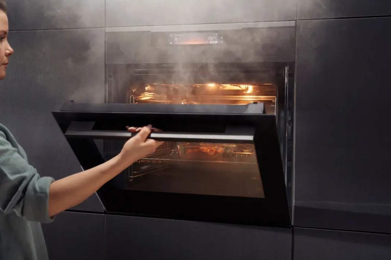 Praktyczne zastosowania piekarnika parowego Electrolux w domowej kuchni