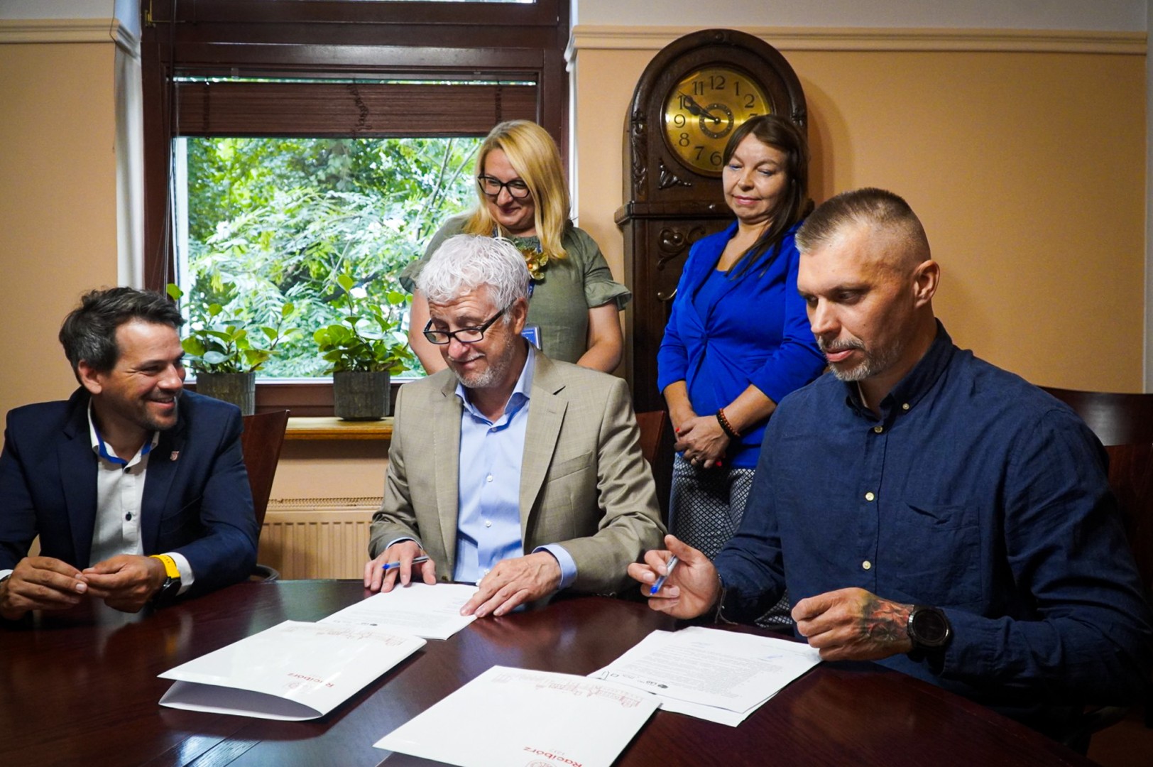 Racibórz stawia na czyste powietrze – rusza wielka wymiana systemów grzewczych w lokalach komunalnych