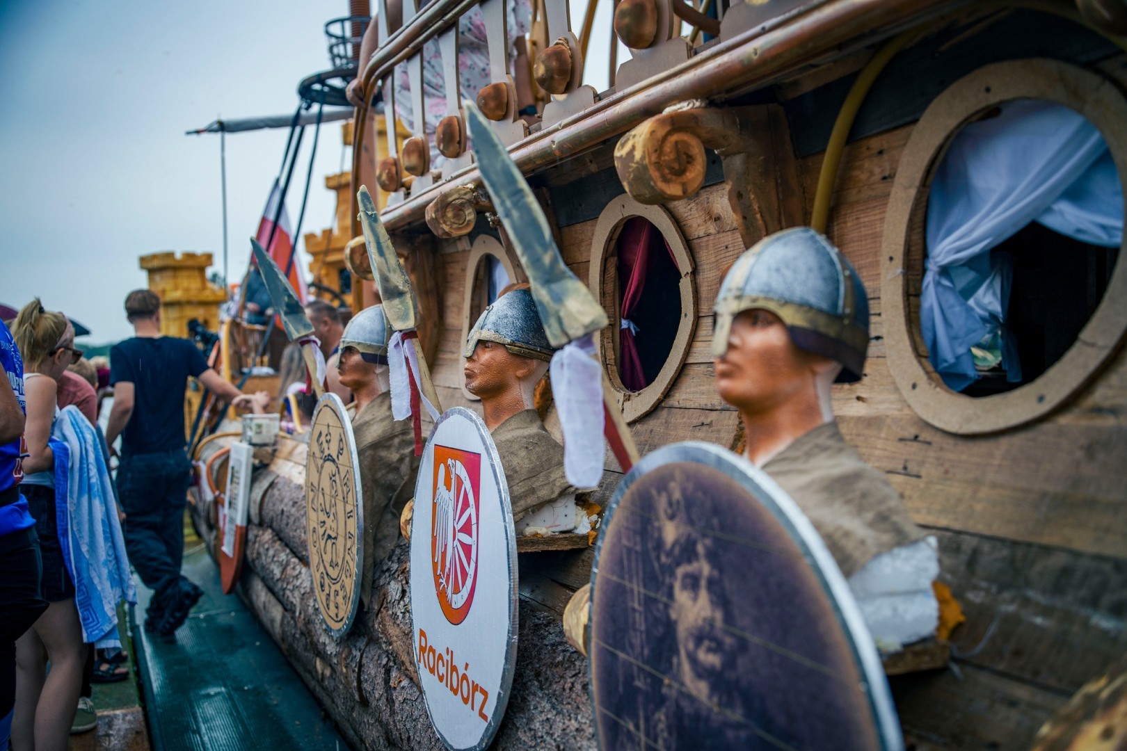 Raciborzanie najlepsi w kraju! Sukces na Mistrzostwach Polski w Pływaniu na Byle Czym