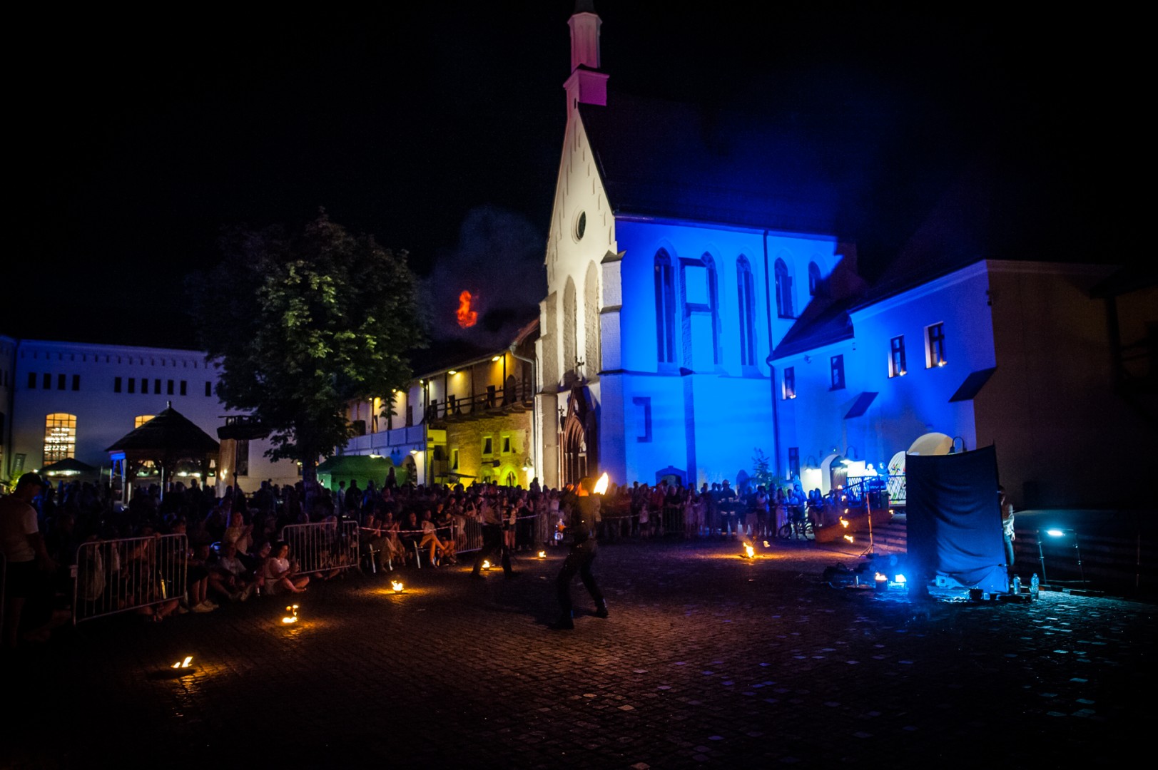 Kawa na krużganku, opowieści o starym Raciborzu i zejście do podziemi - noce zwiedzanie już w piątek