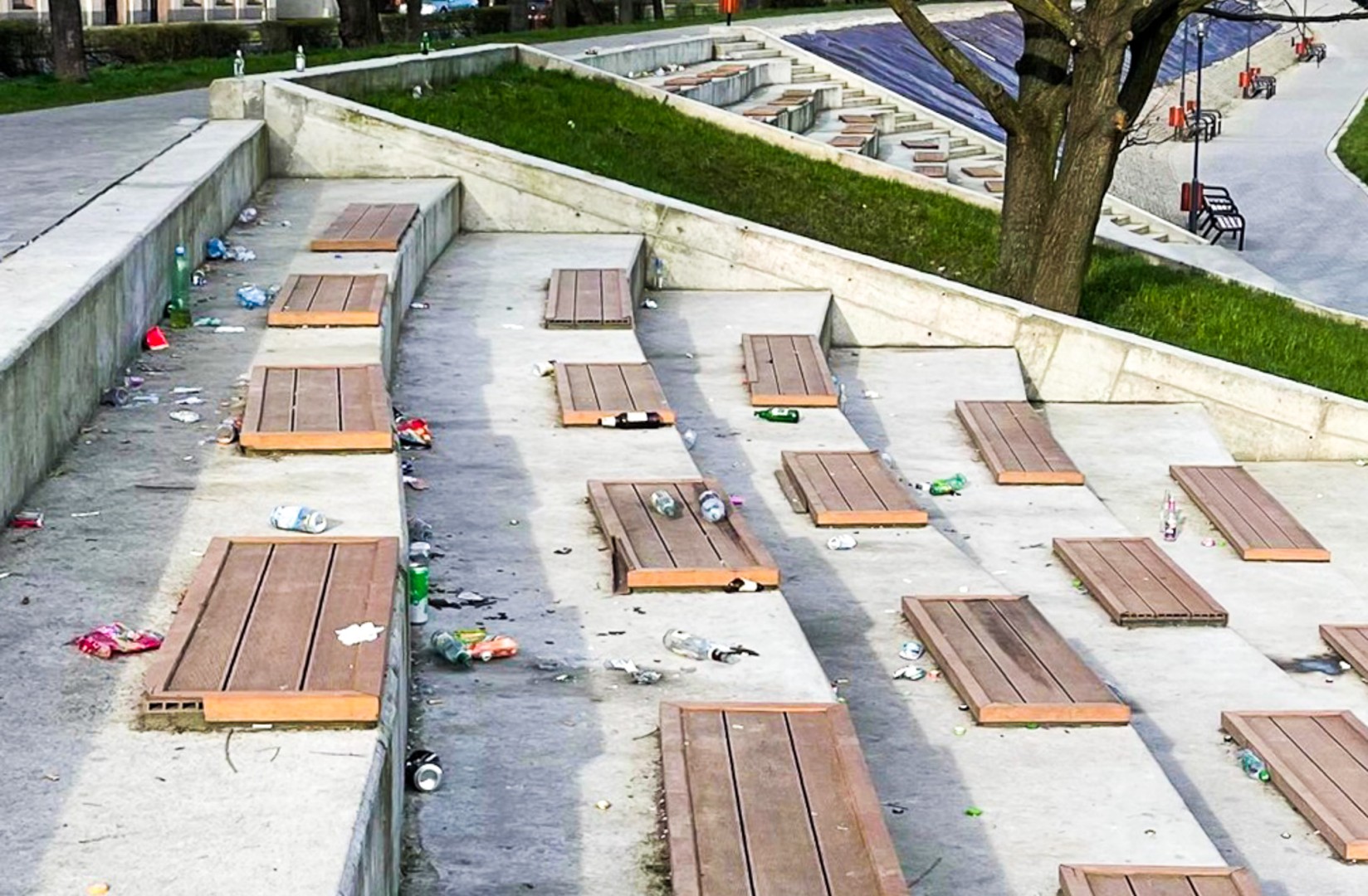 Monitoring na Skwerze ks. Pieczki odłożony. Priorytetem bulwary nadodrzańskie