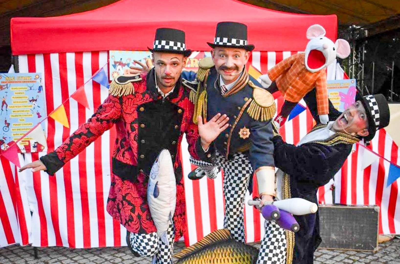 Magia, śmiech i cyrkowe sztuczki znów zawitają na zamek! Teatr Jednej Miny wraca z nowym spektaklem