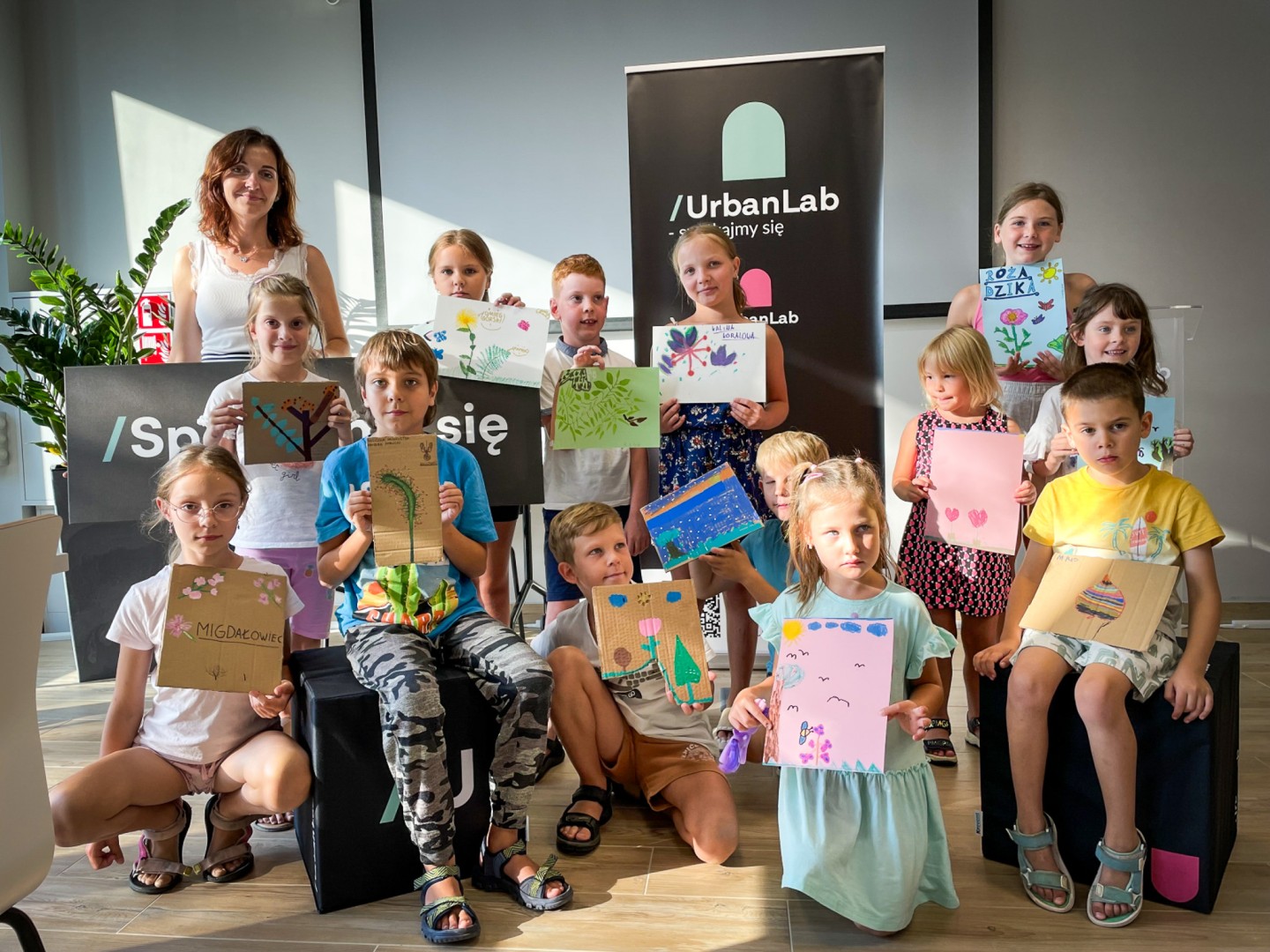 Dzieci odkrywały kolory i kształty roślin w Urban Labie