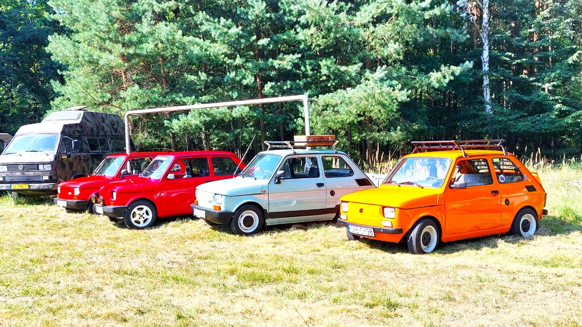 Rybnik Klasyczny. Zlot miłośników i właścicieli zabytkowych pojazdów w Rudach [FOTO]