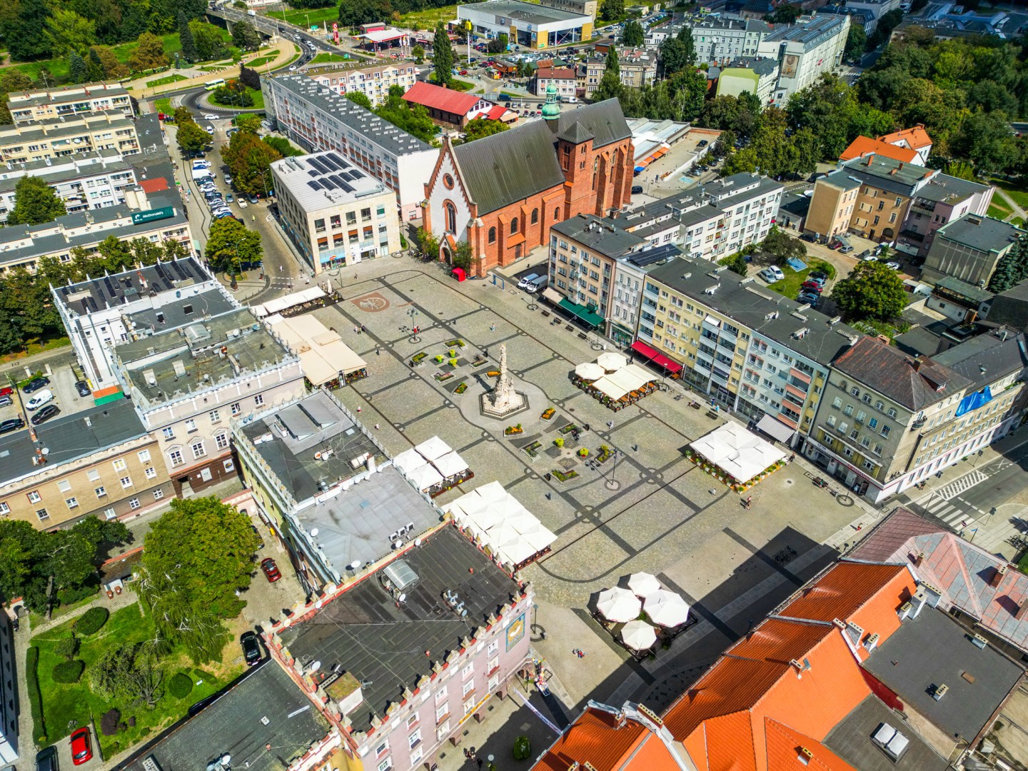 Dyskusja o przyszłości raciborskiego Rynku – kontrowersje wokół koncepcji i etapów rewitalizacji