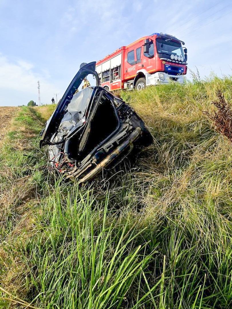 Seria zdarzeń drogowych w powiecie raciborskim. Dachowanie w Krzanowicach