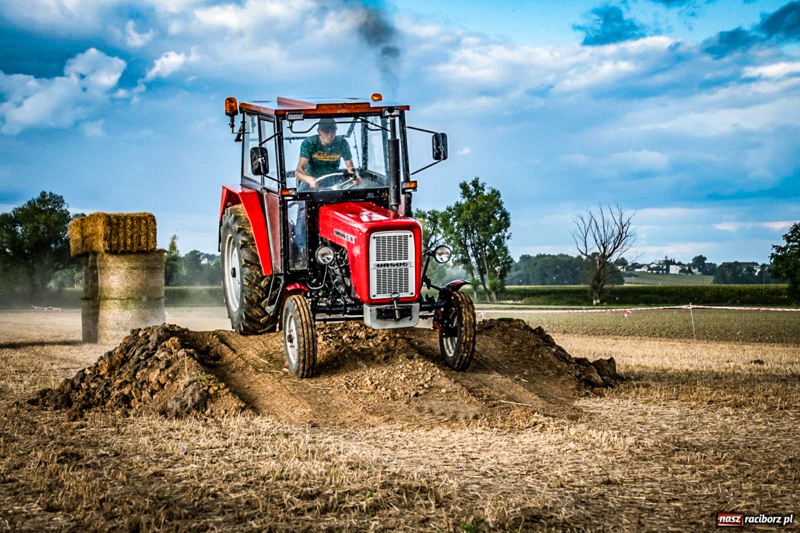 Zmagania rolniczych potworów, czyli trzydziestki kontra sześćdziesiątki w Bolesławiu [FOTO i WIDEO]