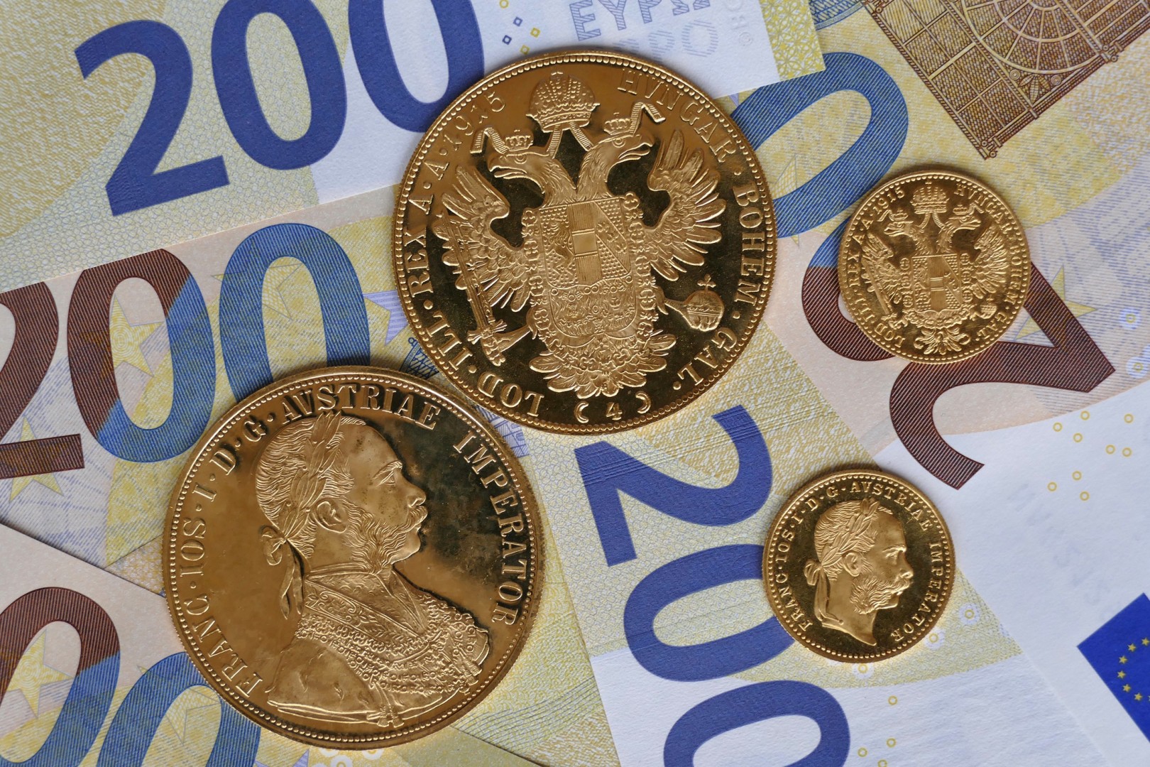 Złoty dukat — średniowieczna moneta, która jest w produkcji aż do dzisiaj