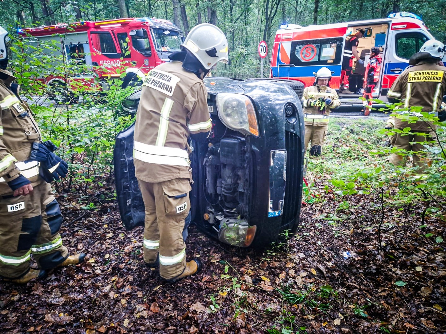 Chevrolet dachował na trasie Rudy – Sośnicowice