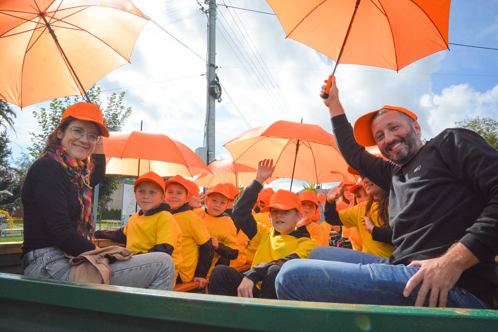 Pogrzebień gospodarzem dożynek gminnych. Jeden z największych korowodów w powiecie [FOTO i WIDEO]