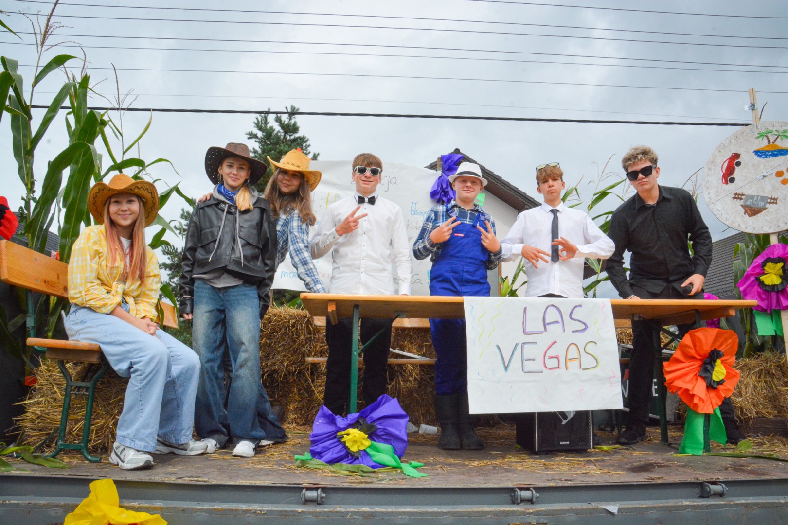 Bieńkowice świętują plony. Dożynkowy korowód z tradycją i młodzieżą [FOTO i WIDEO]