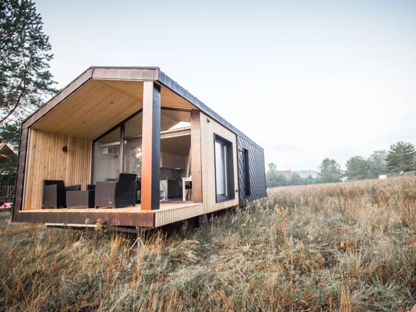 Domki mobilne dostępne od ręki – sposób na wakacje bez czekania od Letniskowo